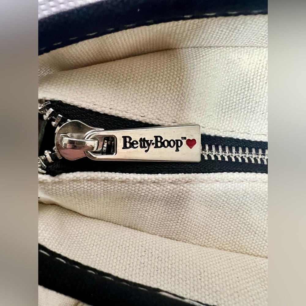 Betty Boop Mini Tote Bag!! - Picture 4 of 9